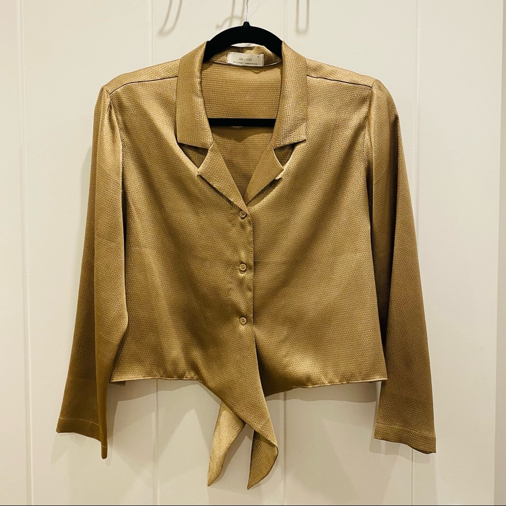 OAK + FORT Front Tie Blouse Crop Top (Size M) in Gold - Picture 3 of 6